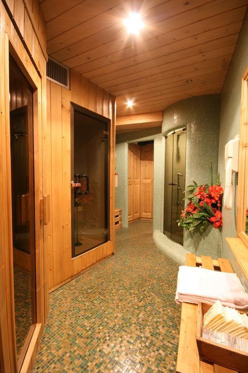 Appartamenti Barisetti Cortina d'Ampezzo Ruang foto